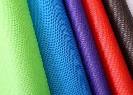 Купить Ширина ткани 10cm-320cm Nonwoven пеленки поверхностная 20GSM PP Spunbond красочная выбивает online manufacture
