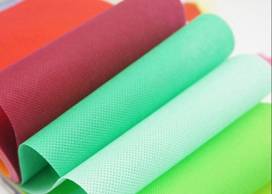 Breathable 100% PP Spunbond Non Woven Fabric High Strength For Environmental Bags